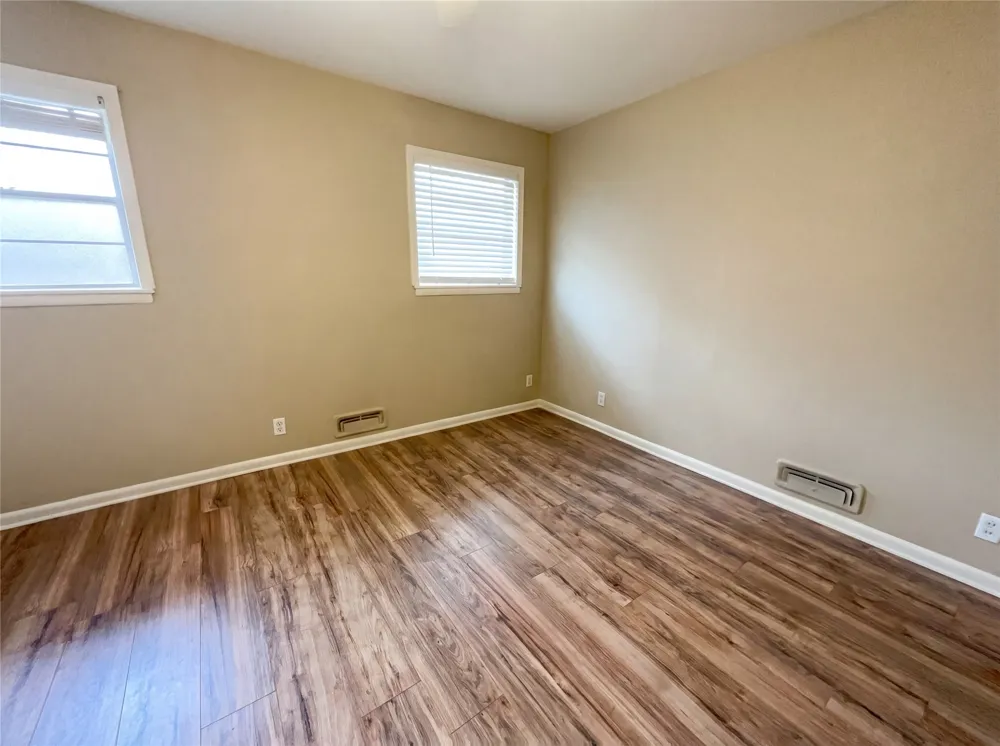 6817 Chickering Road Fort Worth, TX 76116