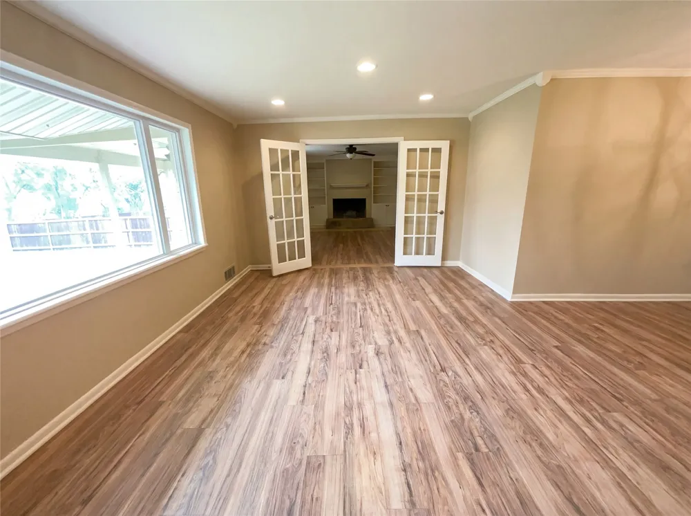 6817 Chickering Road Fort Worth, TX 76116