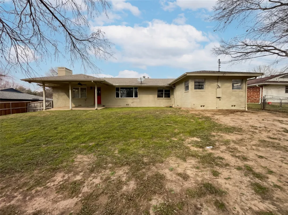 6817 Chickering Road Fort Worth, TX 76116