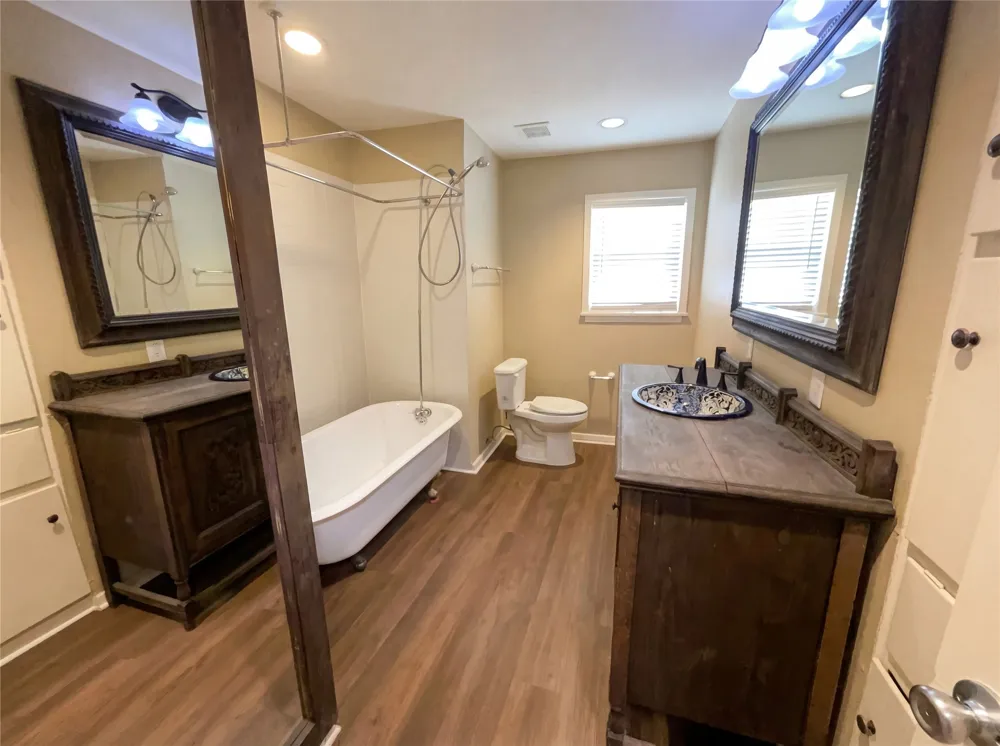 6817 Chickering Road Fort Worth, TX 76116