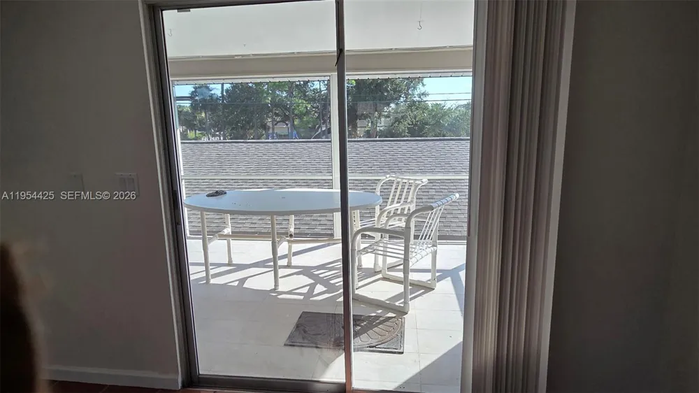 180 E Cypress Way #E230 Naples, FL 34110