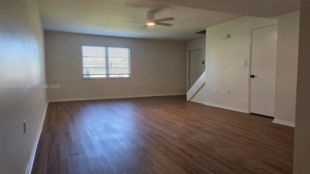 180 E Cypress Way #E230 Naples, FL 34110