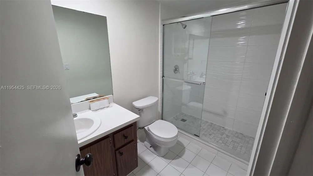 180 E Cypress Way #E230 Naples, FL 34110