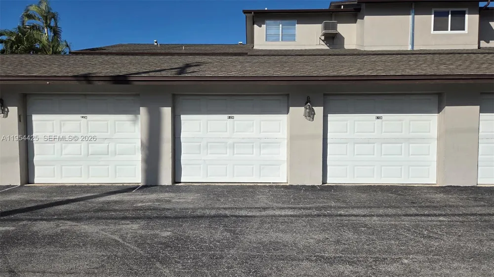180 E Cypress Way #E230 Naples, FL 34110