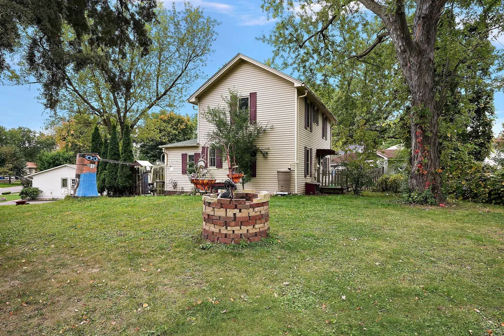 1409 Hillsboro Avenue