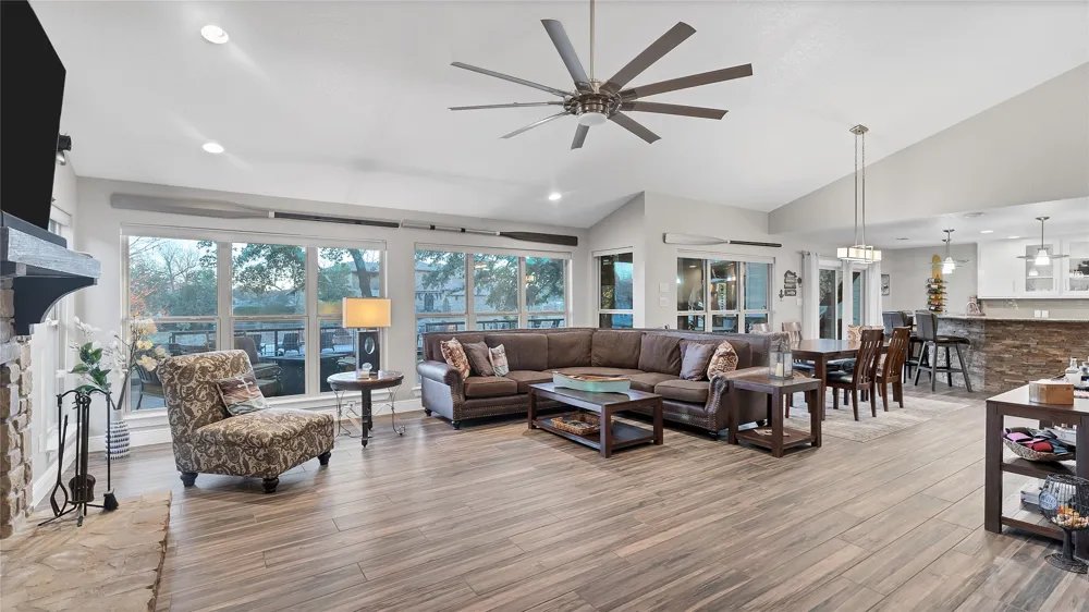 450 Pecan Creek Drive Horseshoe Bay, TX 78657
