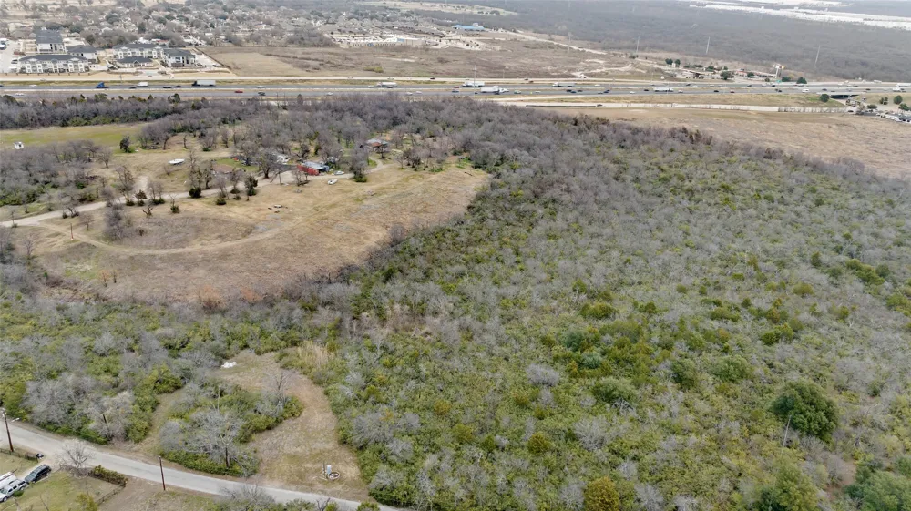 24 Medford Road Grand Prairie, TX 75052