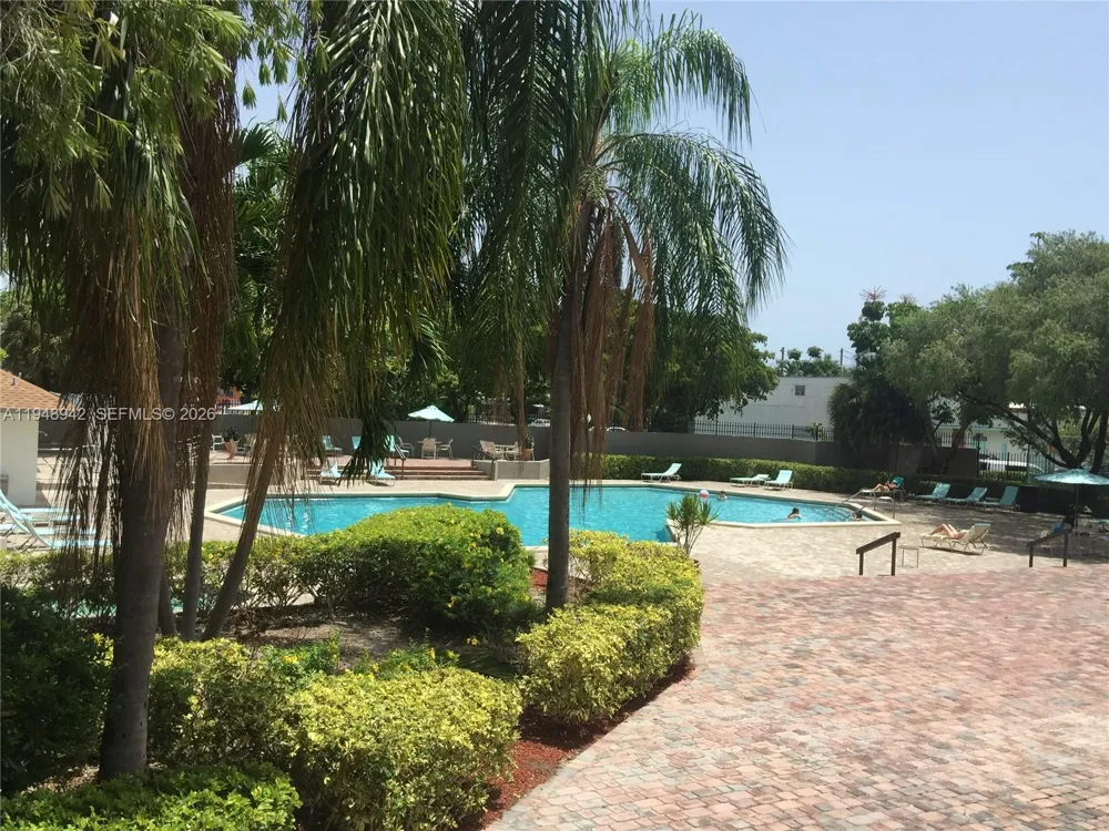 1470 NE 123rd St #A506