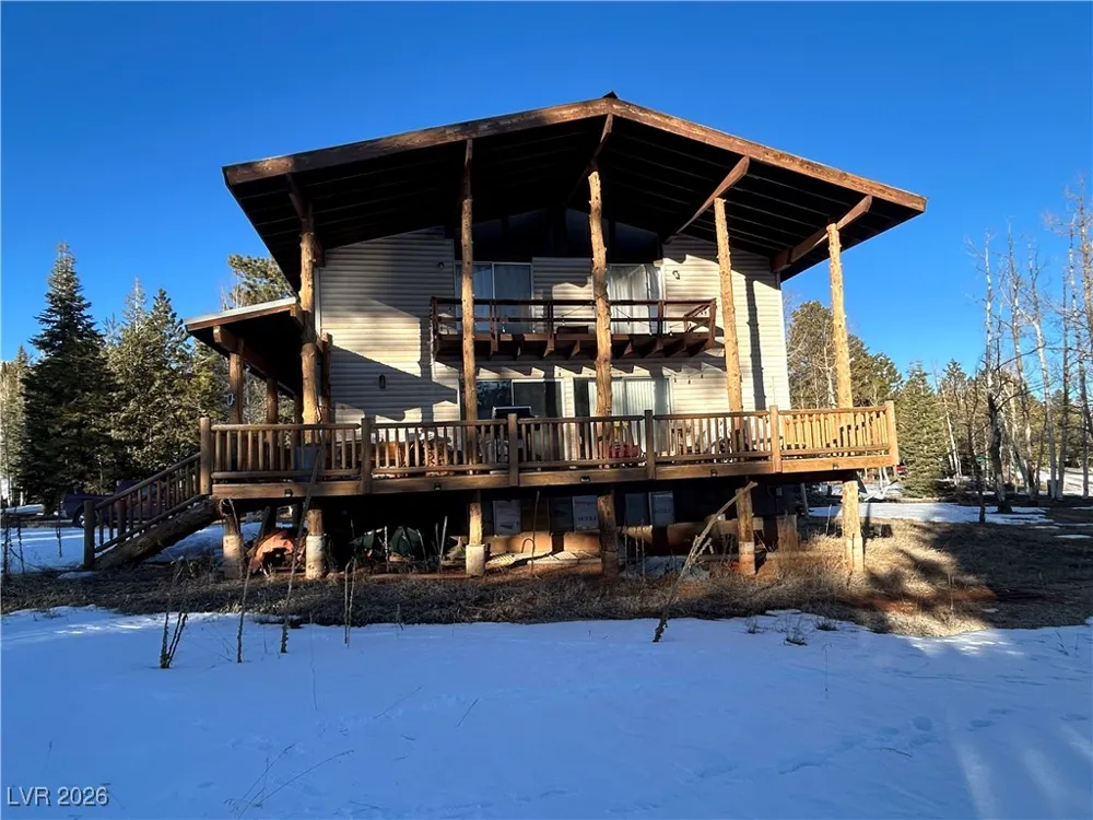 1330 W Strawberry Point Road Duck Creek Village, UT 84762
