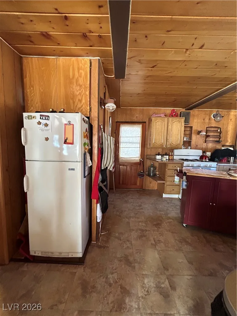 1330 W Strawberry Point Road Duck Creek Village, UT 84762