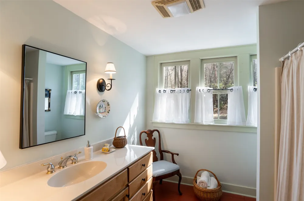 53 Rockytop Drive Cashiers, NC 28717