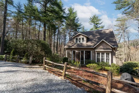 53 Rockytop Drive