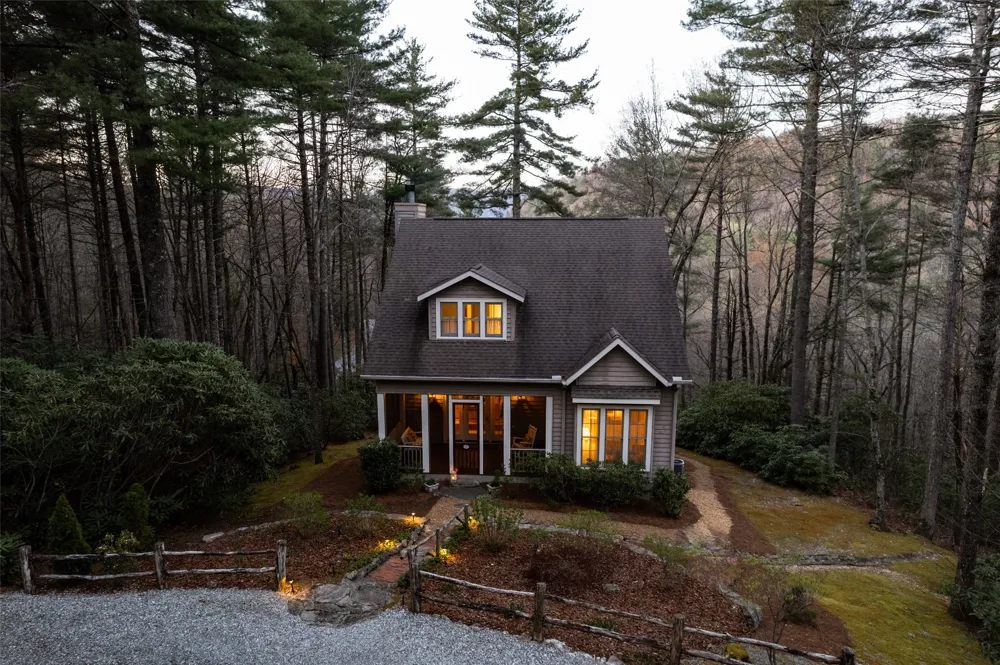53 Rockytop Drive Cashiers, NC 28717
