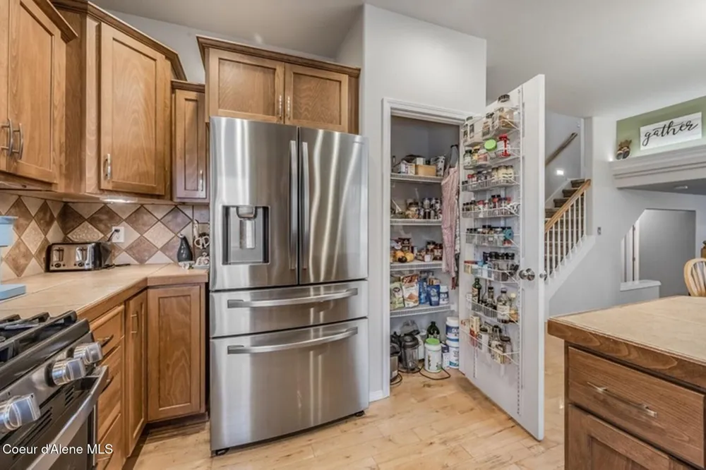 1529 W Coquille Court Post Falls, ID 83854