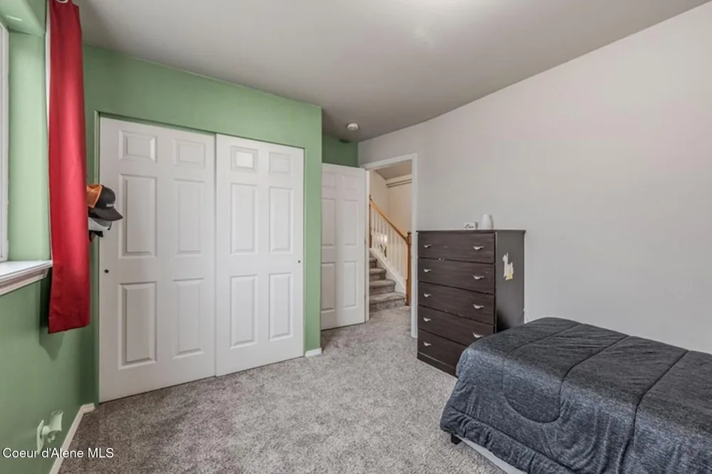 1529 W Coquille Court Post Falls, ID 83854