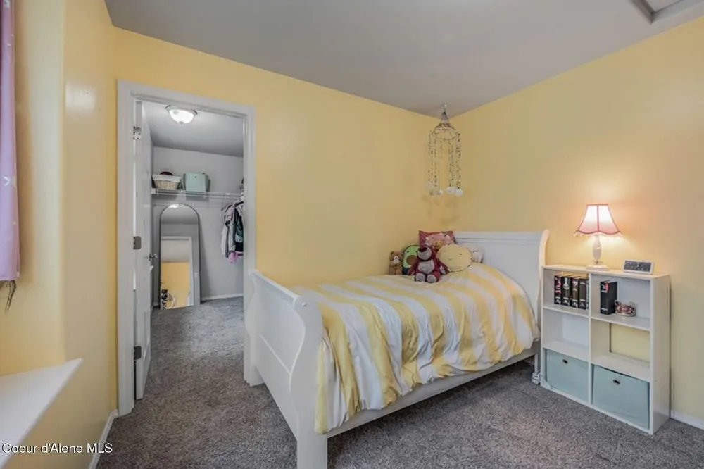 1529 W Coquille Court Post Falls, ID 83854