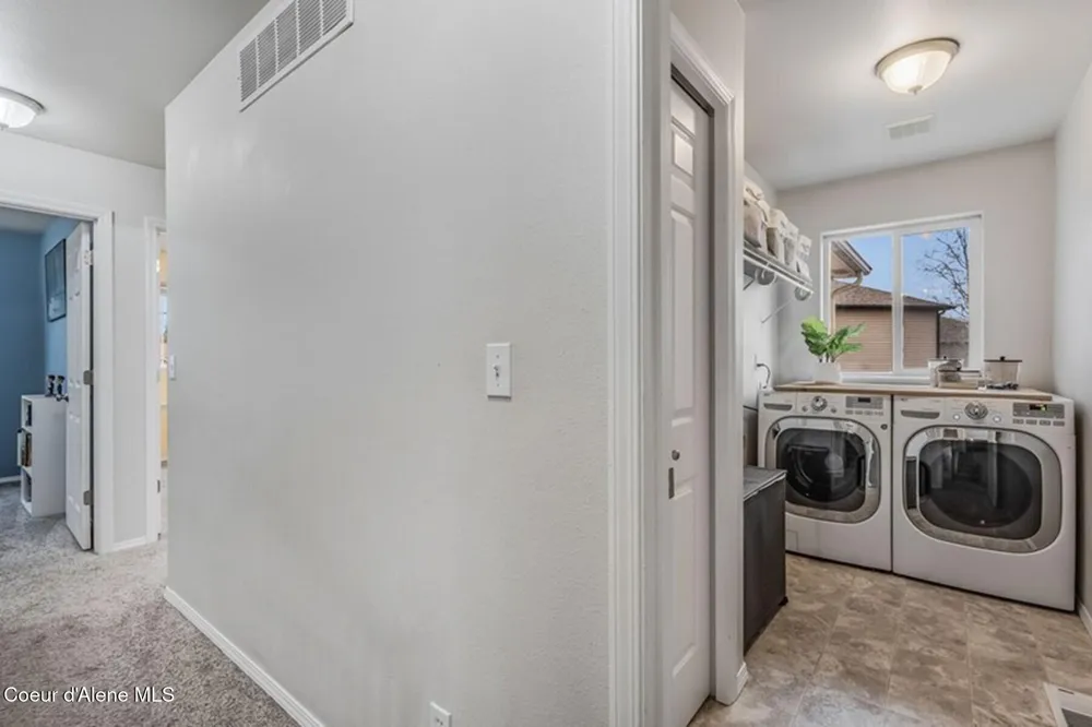 1529 W Coquille Court Post Falls, ID 83854