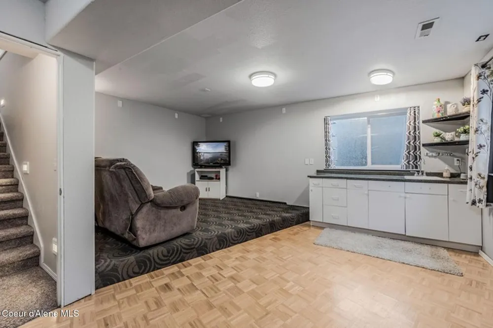 1529 W Coquille Court Post Falls, ID 83854