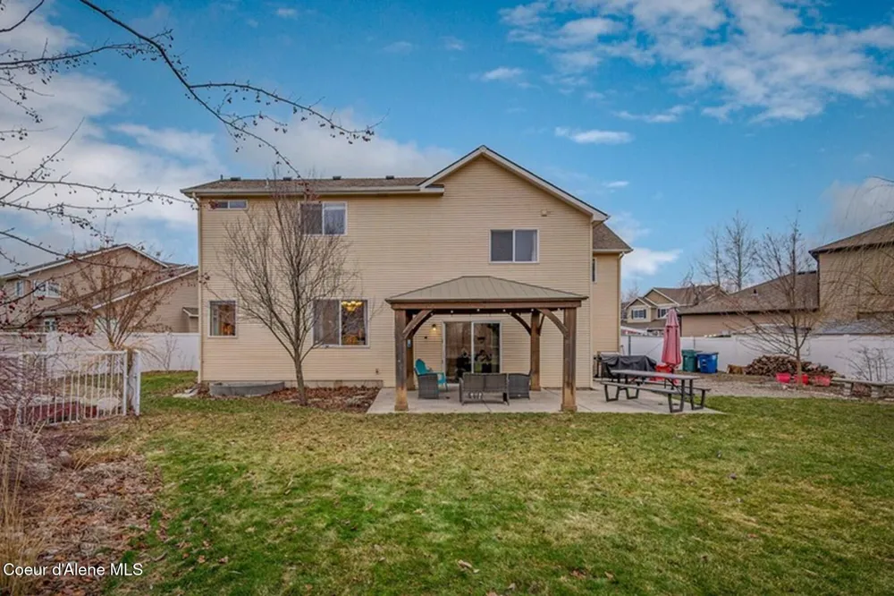 1529 W Coquille Court Post Falls, ID 83854
