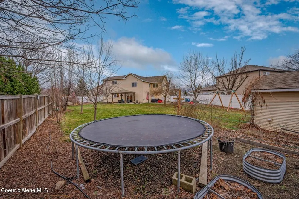 1529 W Coquille Court Post Falls, ID 83854
