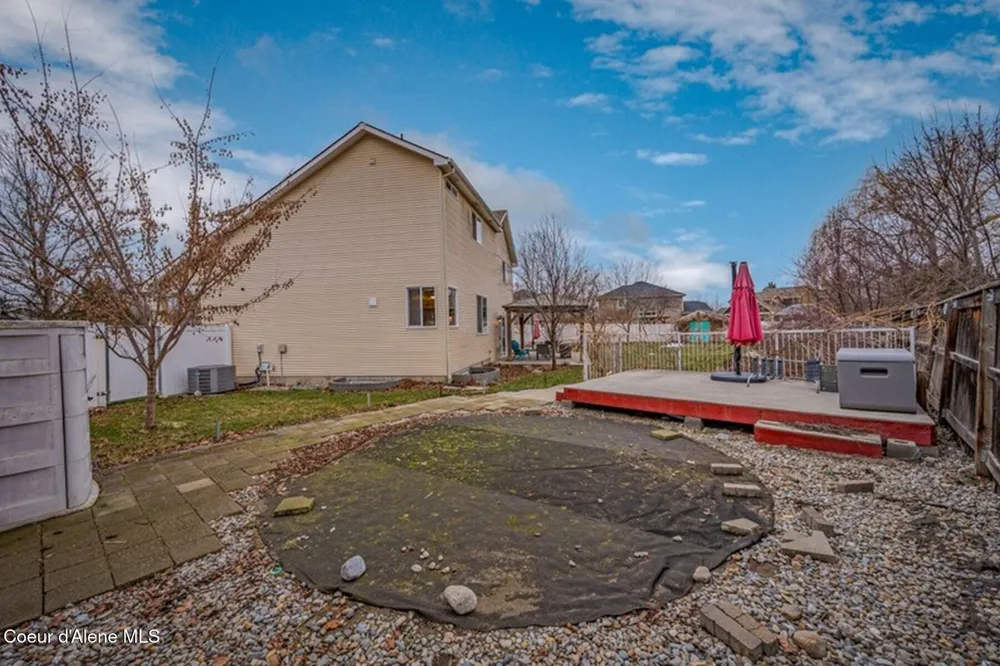 1529 W Coquille Court Post Falls, ID 83854