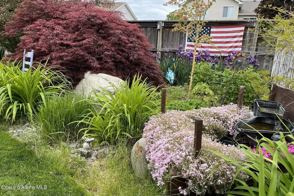1529 W Coquille Court Post Falls, ID 83854