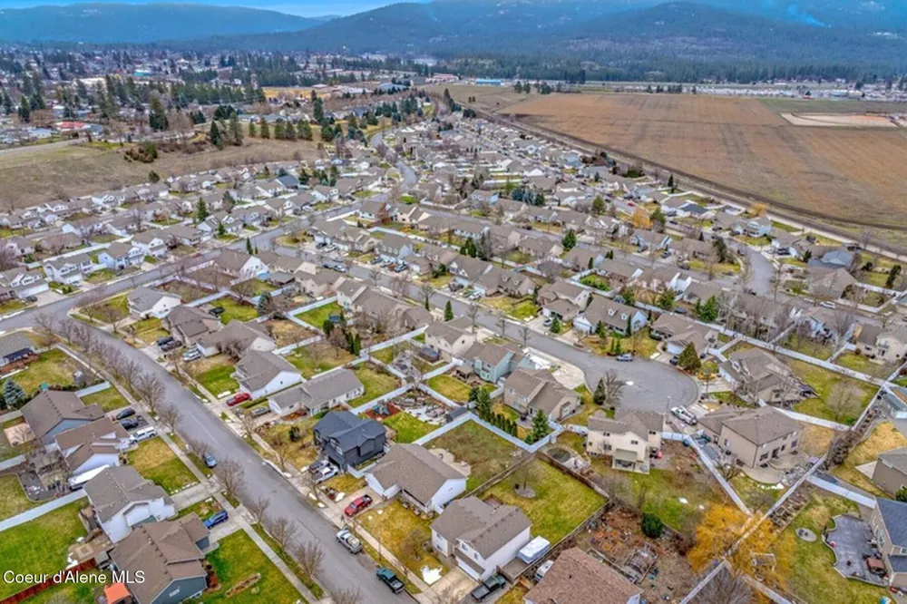 1529 W Coquille Court Post Falls, ID 83854