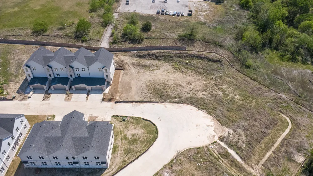 832 Premier Parkway Grand Prairie, TX 75051