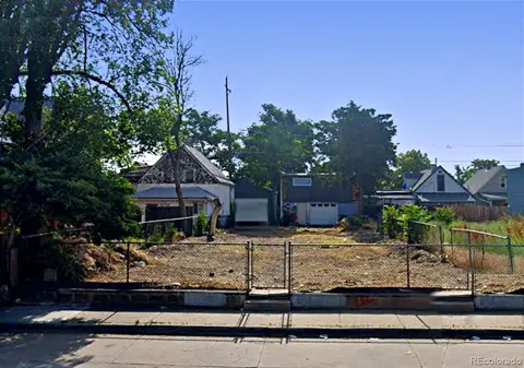 326 Santa Fe Drive
