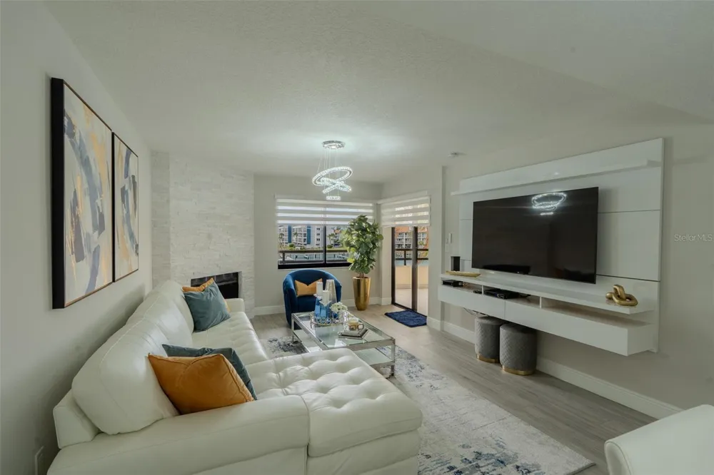 126 1ST STREET E #210 Tierra Verde, FL 33715