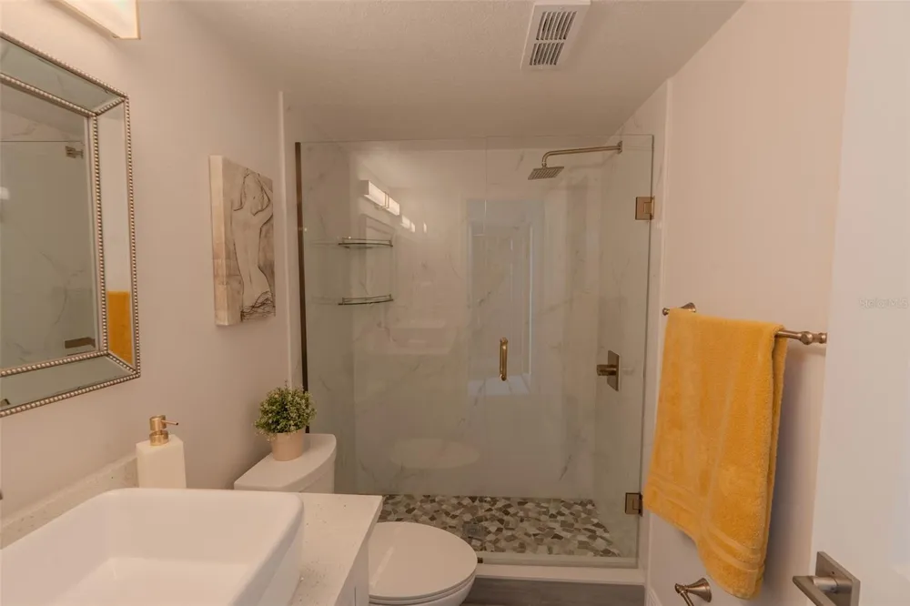 126 1ST STREET E #210 Tierra Verde, FL 33715