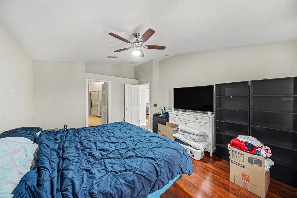 215 FERN GULLEY DRIVE Seffner, FL 33584