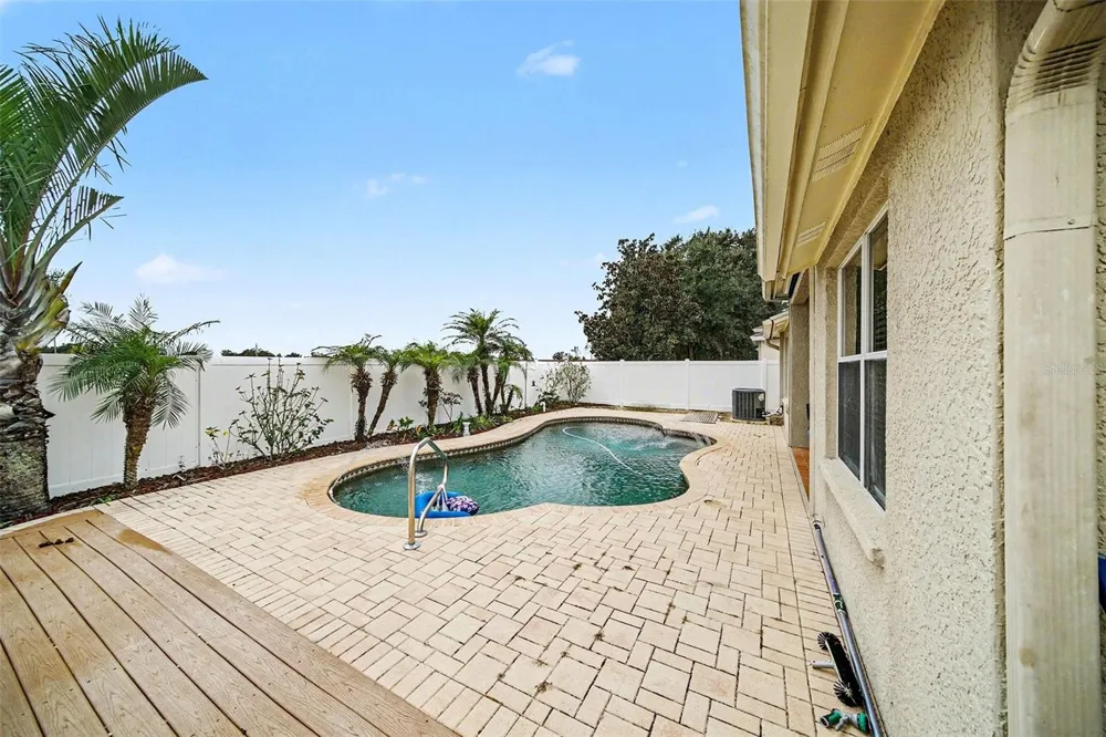 215 FERN GULLEY DRIVE Seffner, FL 33584
