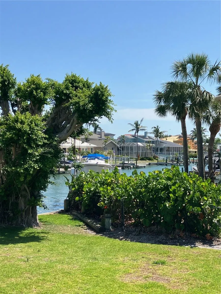 853 2ND AVENUE S Tierra Verde, FL 33715