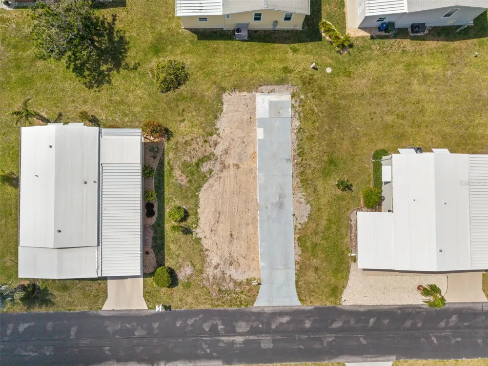 561 LONGWOOD DRIVE Venice, FL 34285