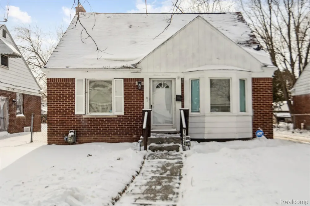 16240 Manning Street