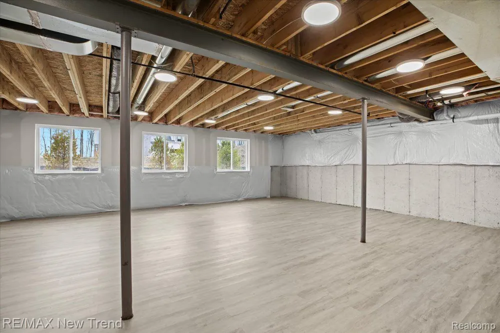 209 MOUNTAIN VIEW LANE Milford Village, MI 48381
