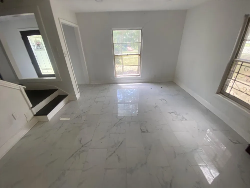 2480 Pecos Street Beaumont, TX 77702