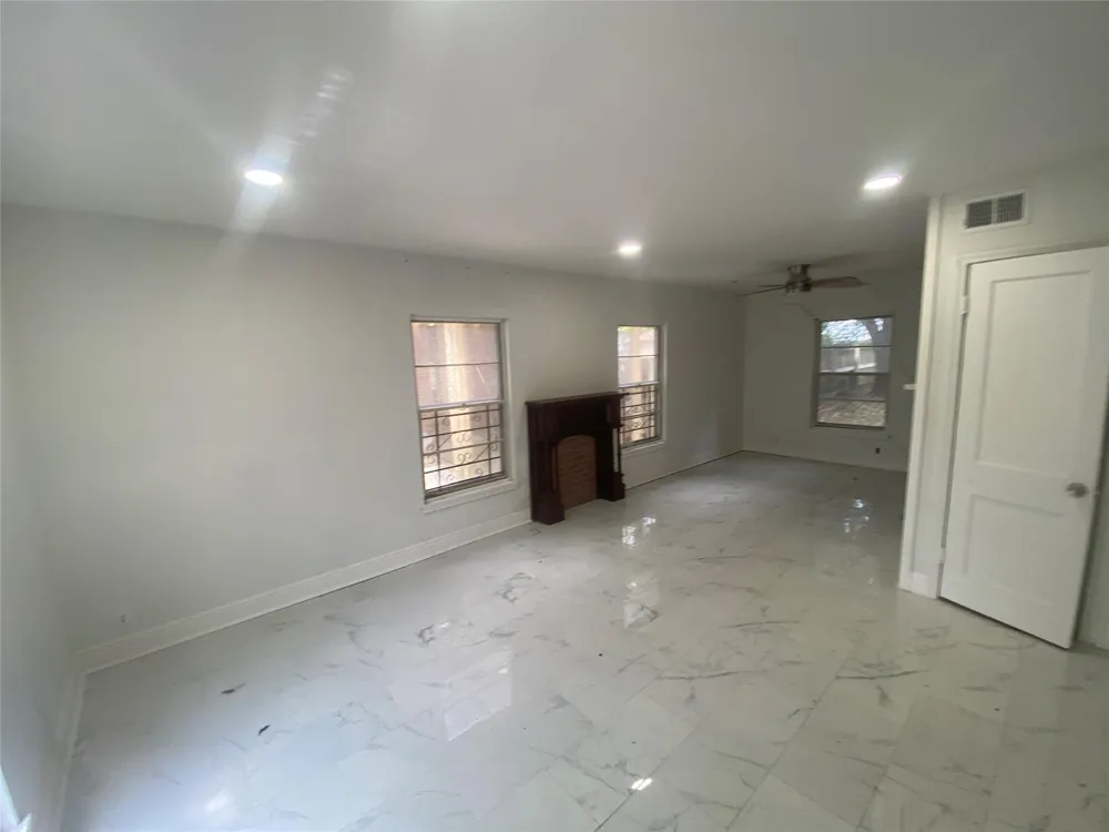 2480 Pecos Street Beaumont, TX 77702
