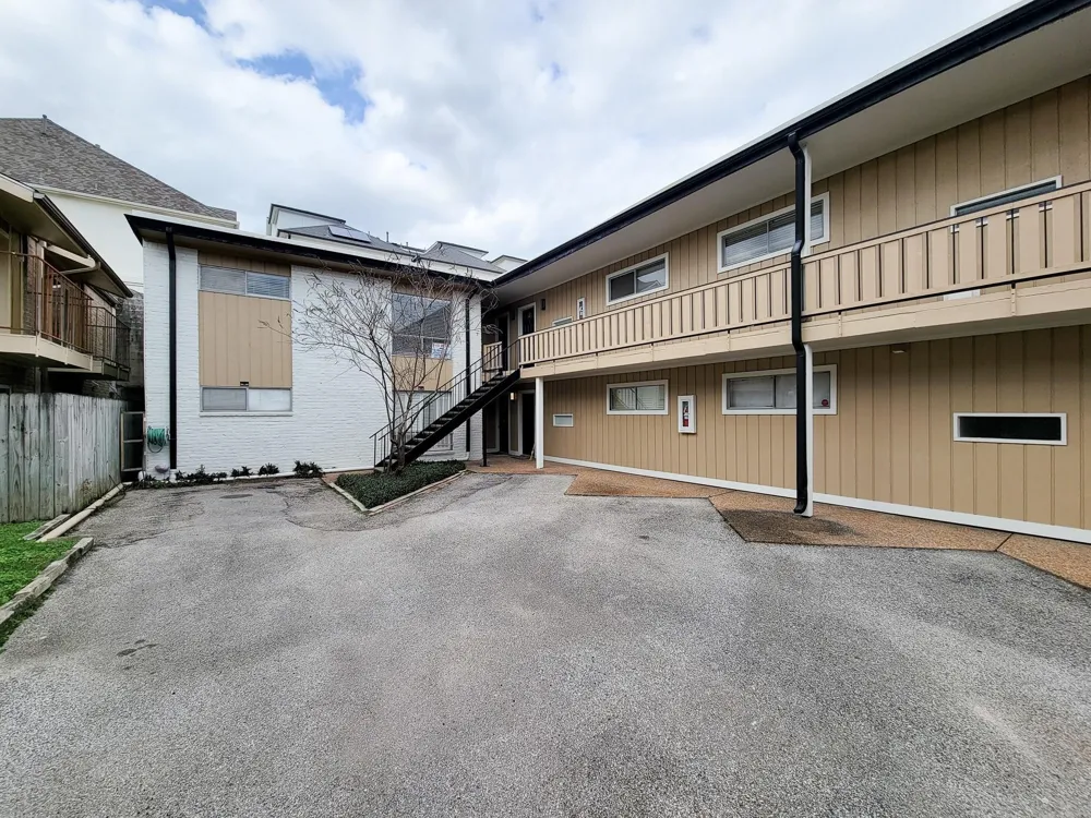 1418 Vermont Street #9