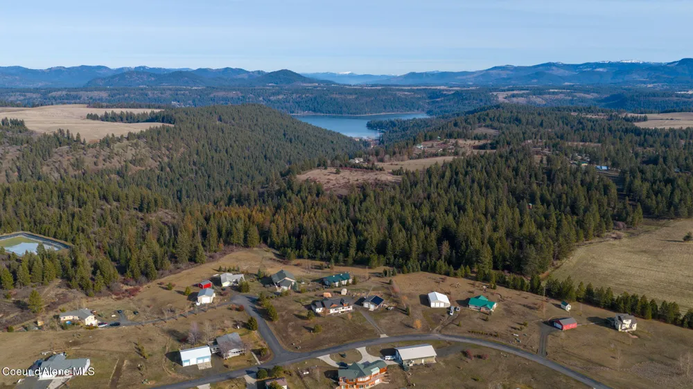 30716 S Sunray Trail Worley, ID 83876