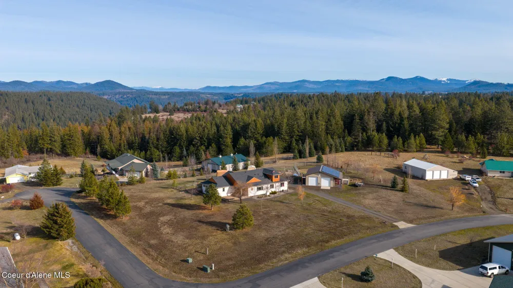 30716 S Sunray Trail Worley, ID 83876