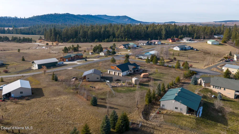 30716 S Sunray Trail Worley, ID 83876