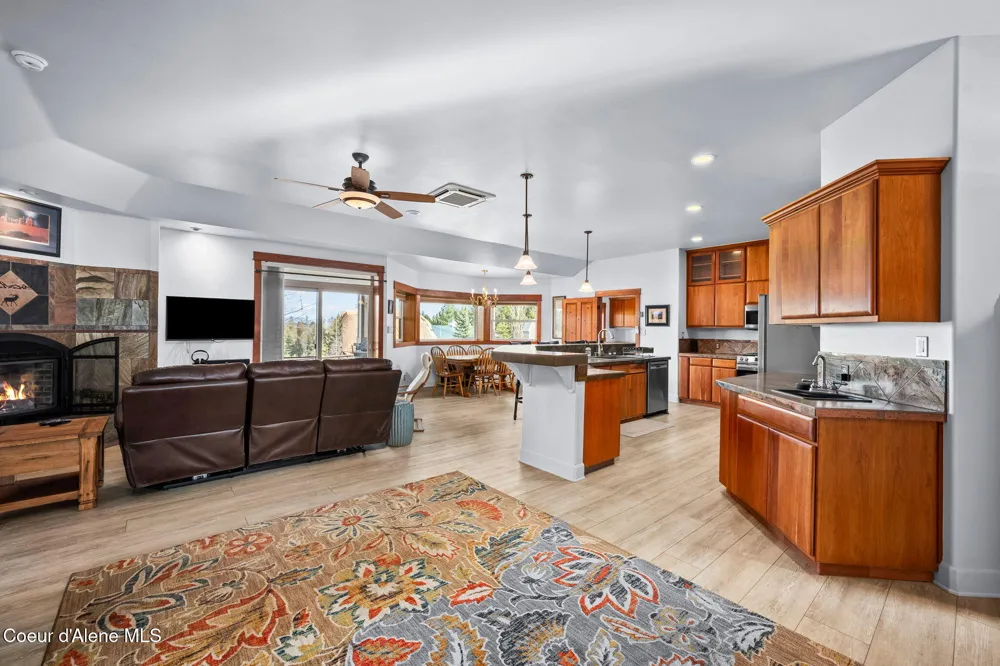 30716 S Sunray Trail Worley, ID 83876