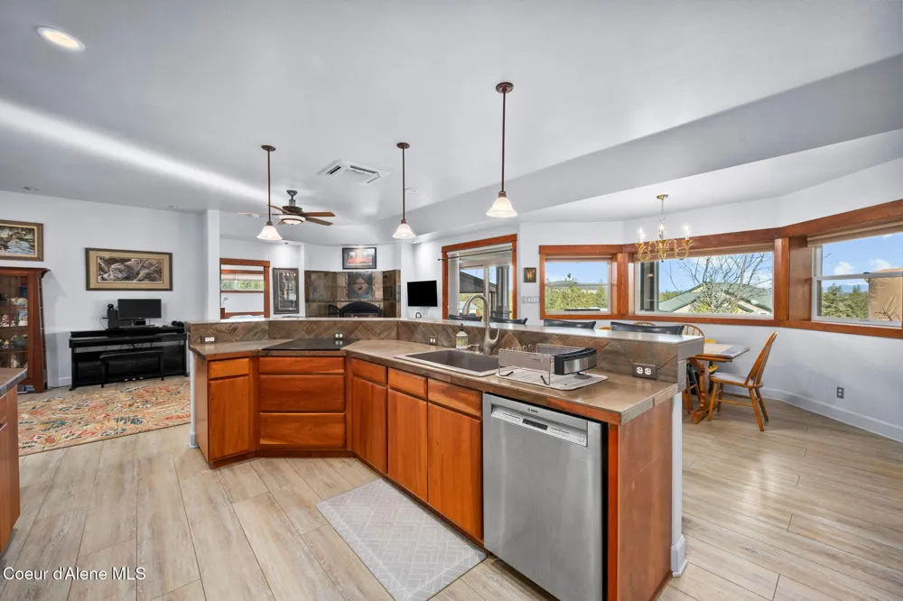 30716 S Sunray Trail Worley, ID 83876