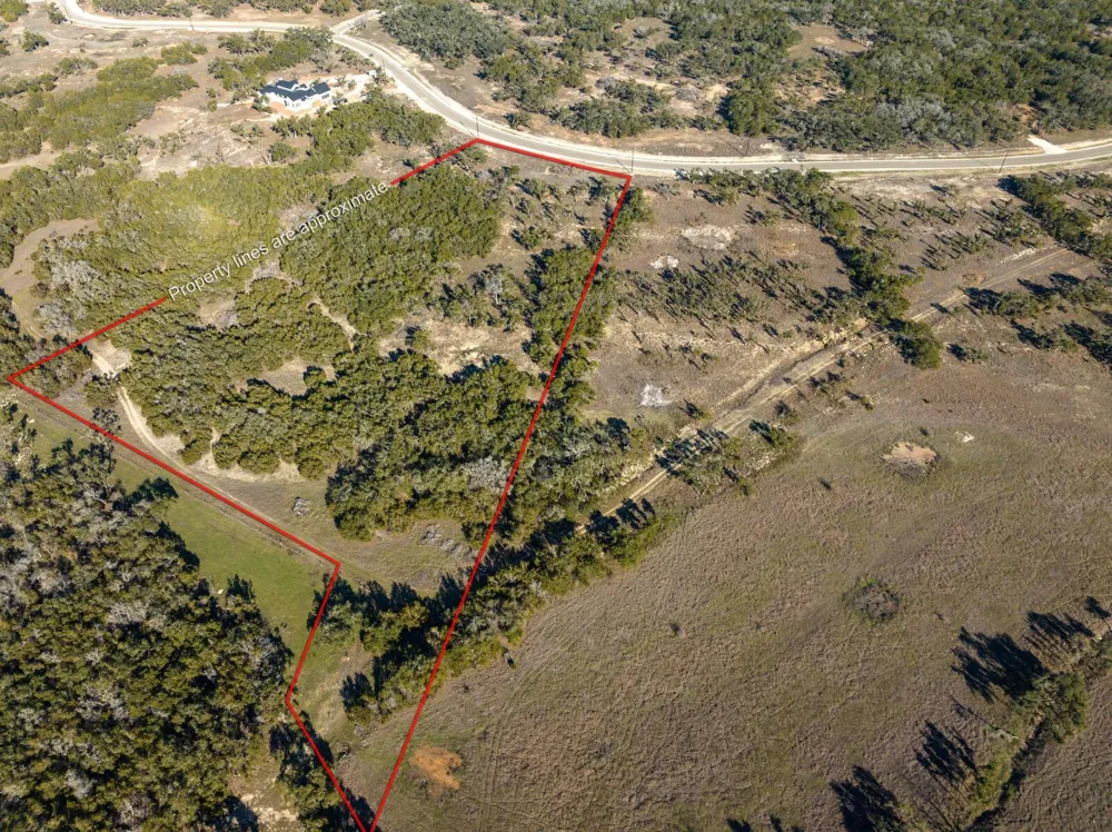 642 Windmill Ridge Drive Blanco, TX 78606