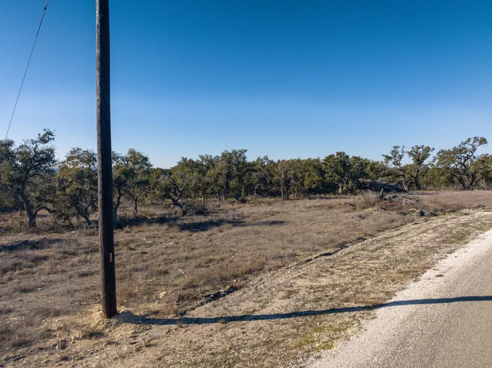 642 Windmill Ridge Drive Blanco, TX 78606