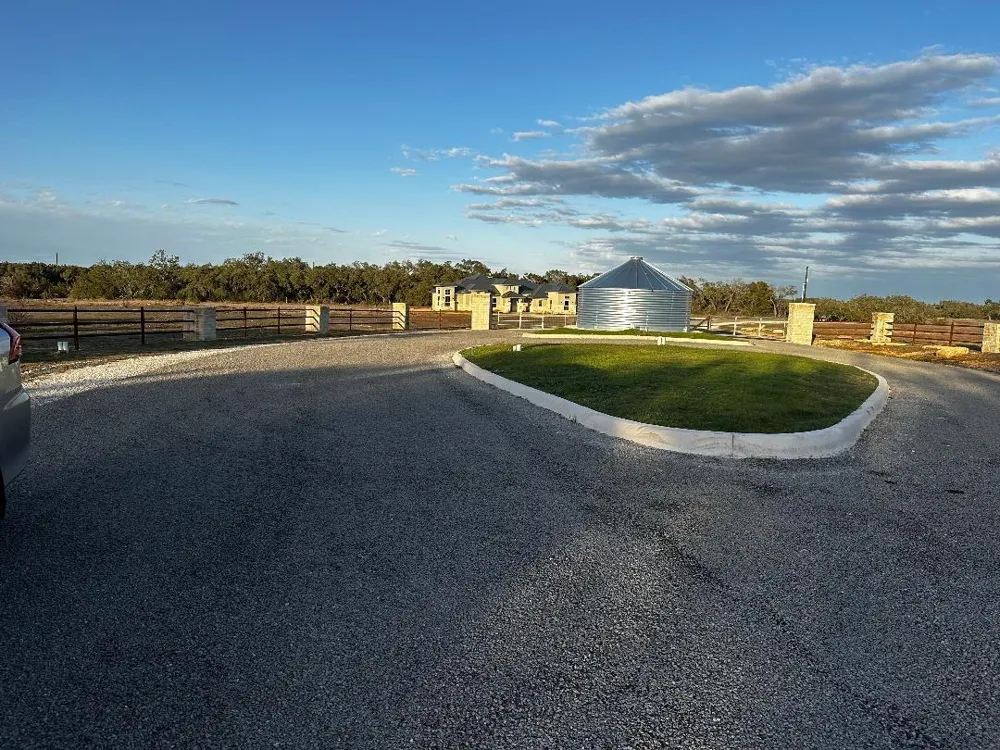642 Windmill Ridge Drive Blanco, TX 78606