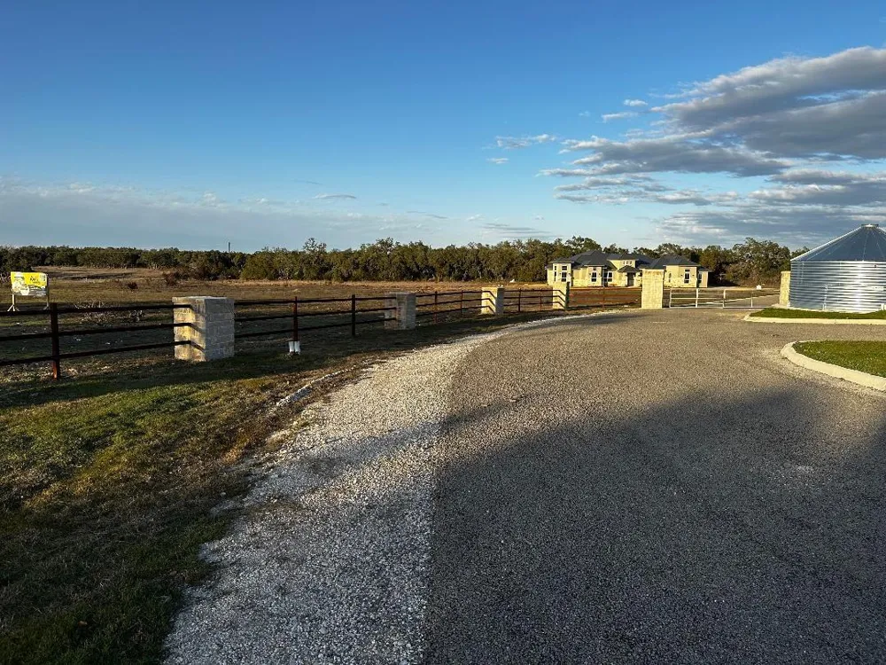 642 Windmill Ridge Drive Blanco, TX 78606