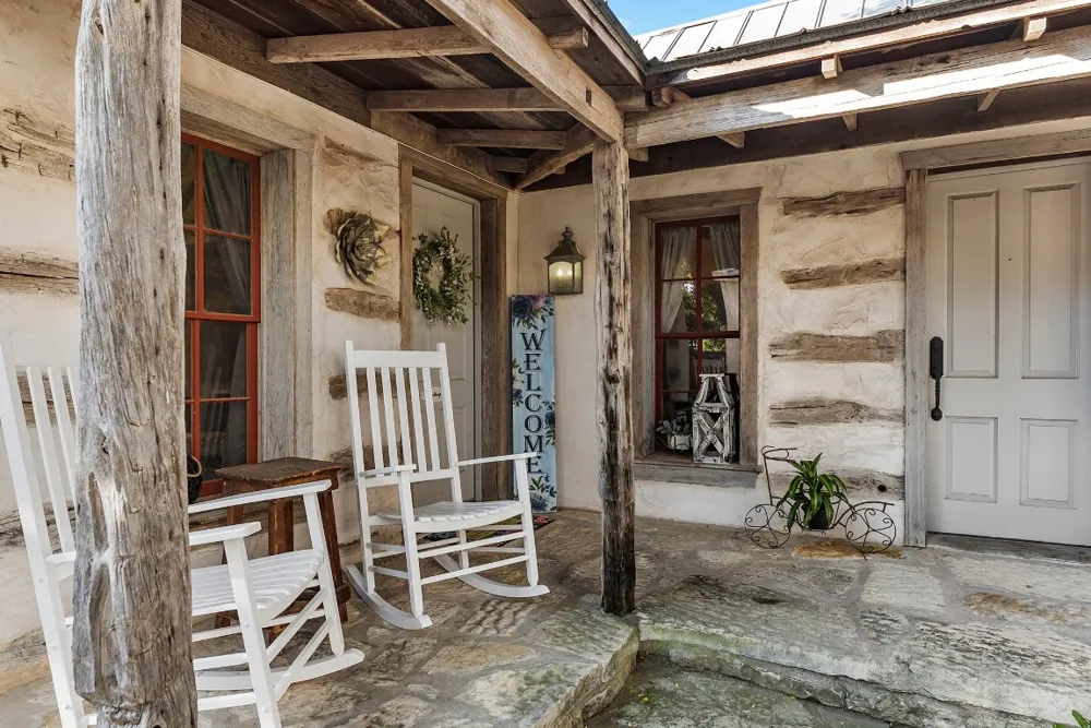 104 Austin Street #B Fredericksburg, TX 78624